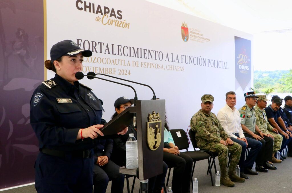 REC ENTREGA RECONOCIMIENTOS POLICIAS 3 1