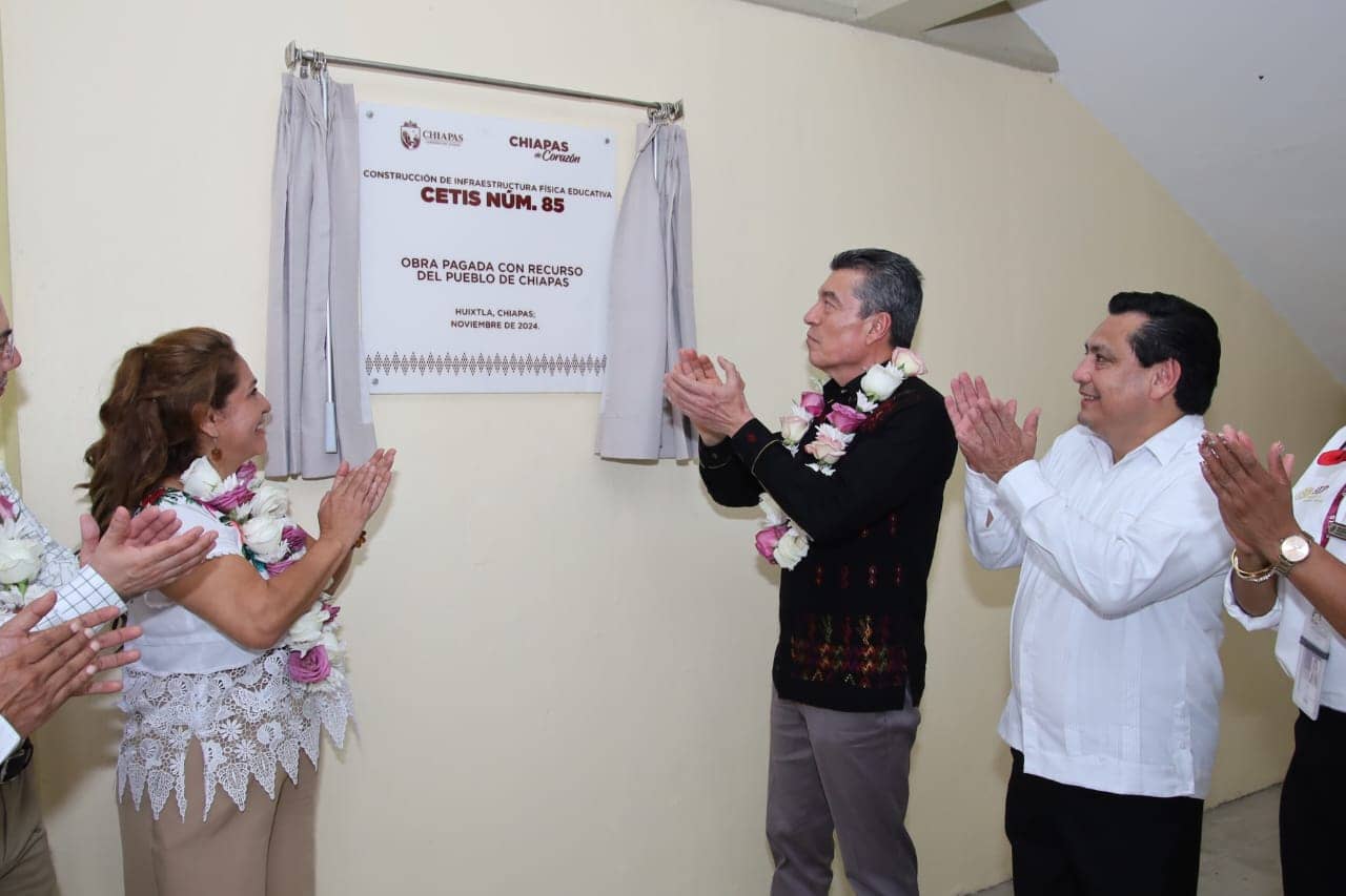 Rutilio Escandón inaugura infraestructura educativa en el CETIS No. 85 de Huixtla