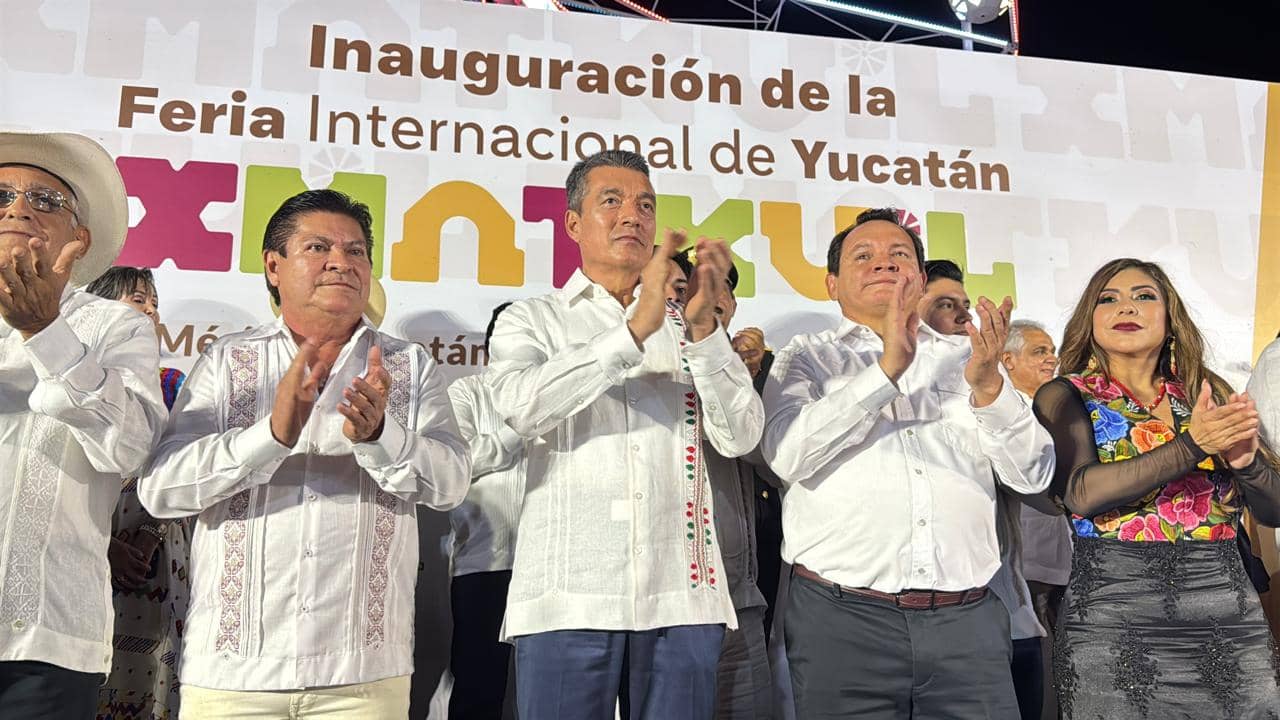 Acompaña Rutilio Escandón a Joaquín Díaz Mena en la inauguración de la Feria Internacional de Yucatán Xmatkuil 2024