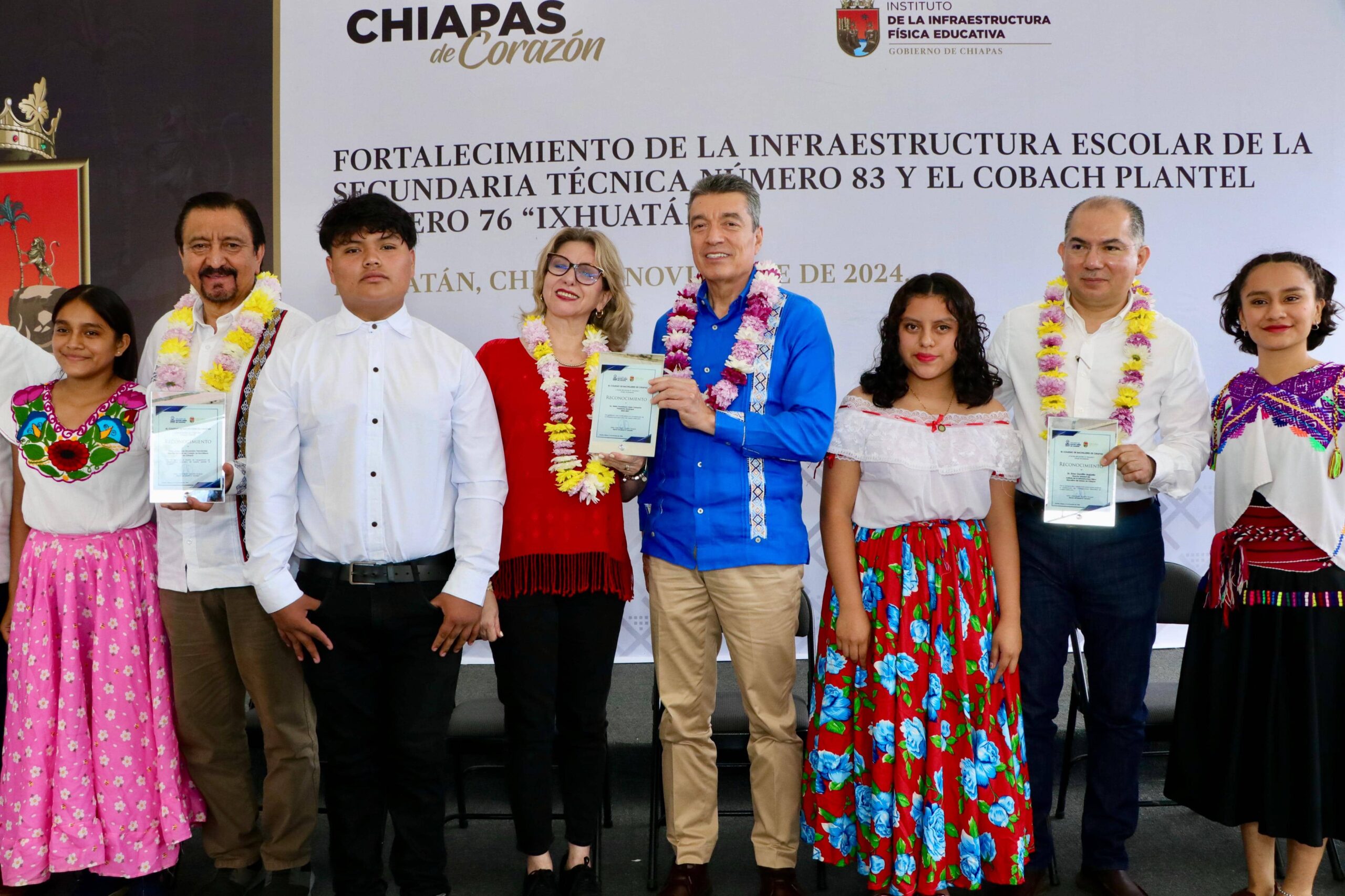 En Ixhuatán, Rutilio Escandón inaugura espacios en la Secundaria Técnica No. 83 y del Cobach Plantel 76