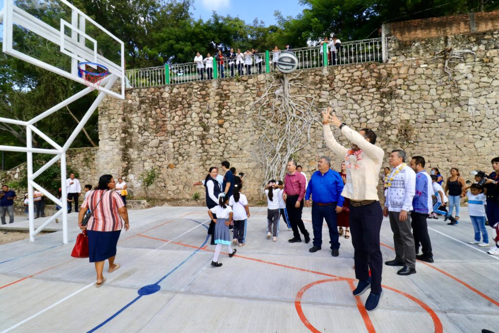 REC VENUSTIANO CARRANZA PRIMARIA GOMEZ FARIAS 3 1