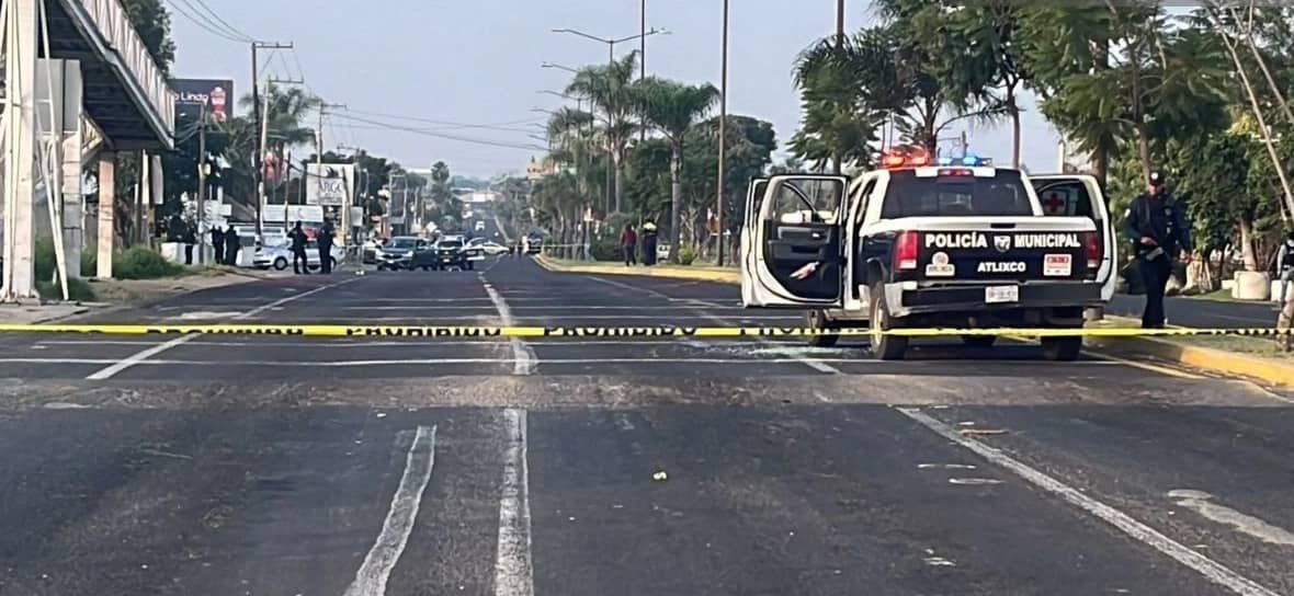 Ataque armado en hospital de Atlixco, Puebla deja tres muertos, incluidos dos policías