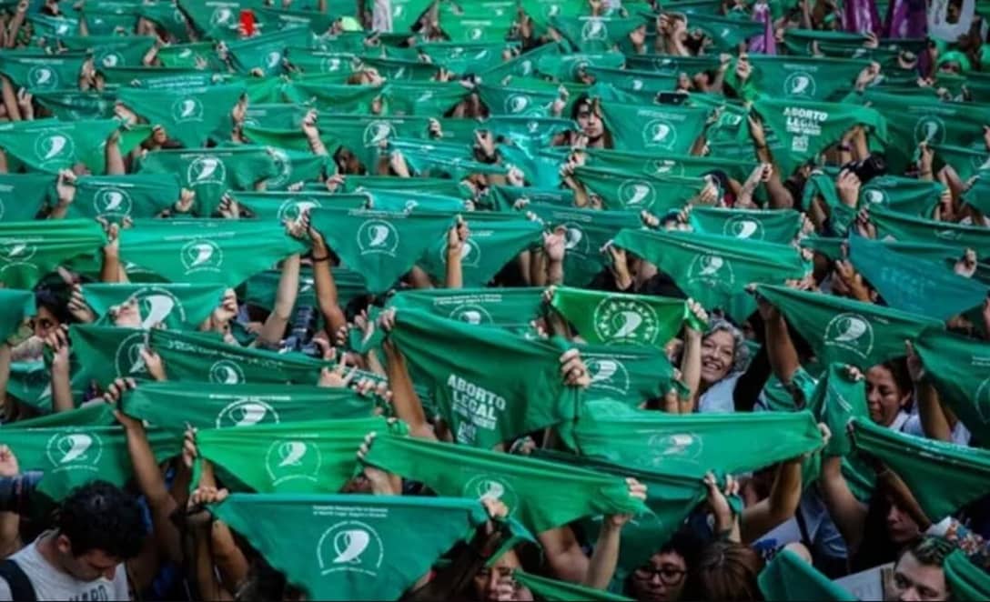 Congreso de CDMX aplaza discusión sobre despenalización total del aborto; activistas convocan a movilizaciones