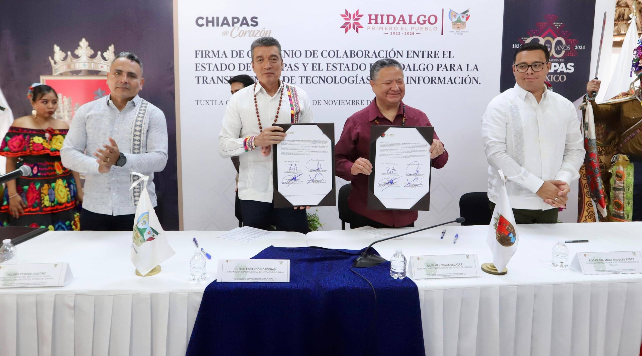 Rutilio Escandón y Julio Menchaca, gobernador de Hidalgo, firman convenio a favor de la digitalización de procesos y trámites