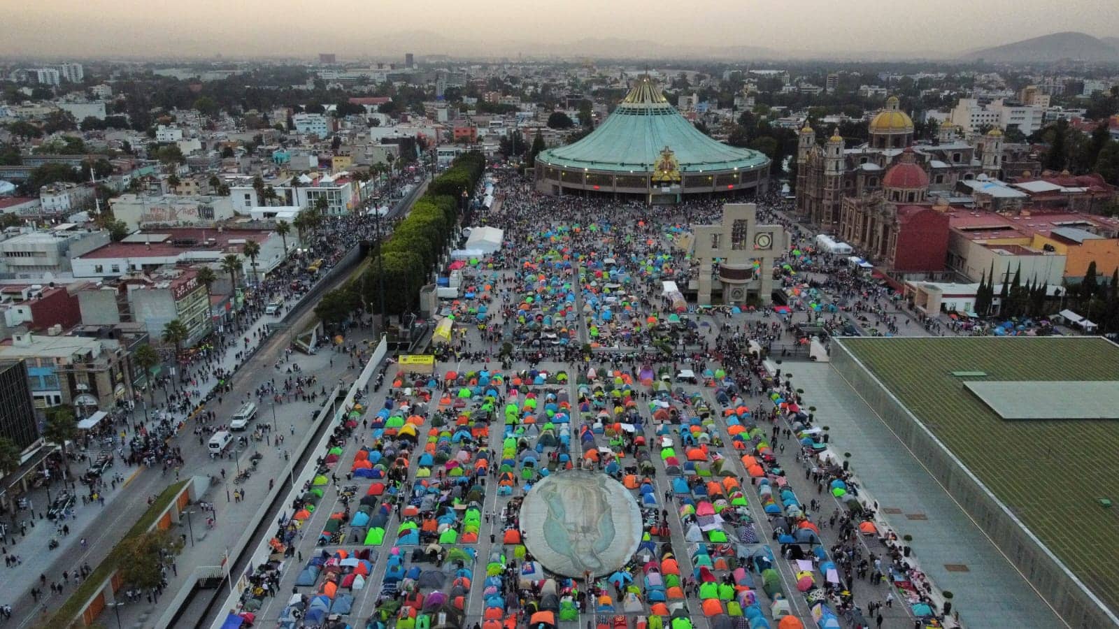 Llegan peregrinos a Basílica: más de 7 millones de visitantes este miércoles