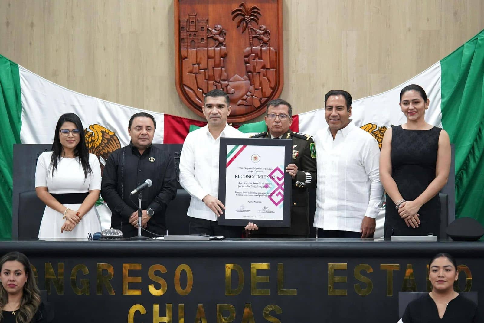 Congreso reconoce entrega, lealtad y vocación de servicio de las Fuerzas Armadas Mexicanas