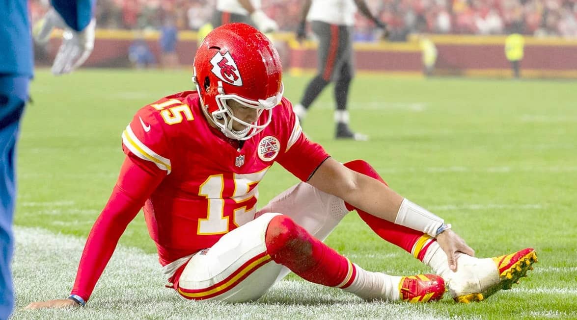 Patrick Mahomes jugará ante Texans pese al esguince de tobillo; así lo confirmaron los Chiefs