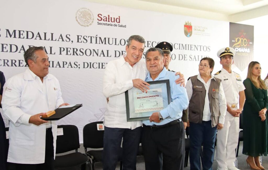 REC ENTREGA RECONOCIMIENTOS SECTOR SALUD 4 1