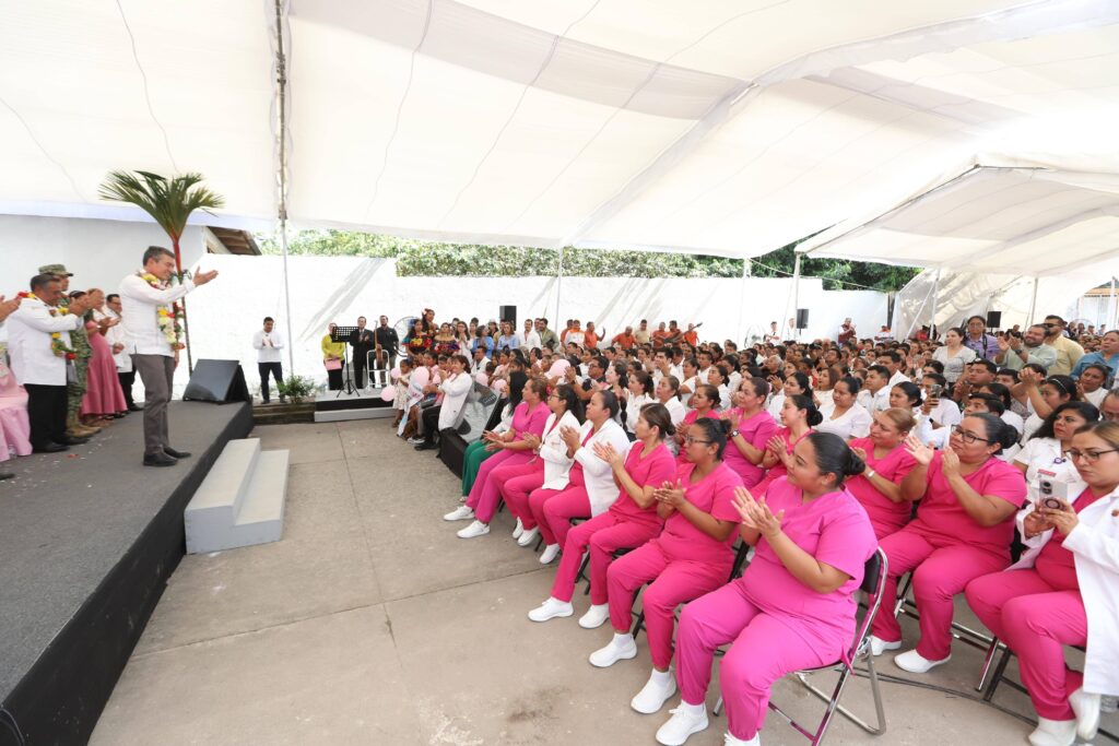 Inaugura Rutilio Escandón la Clínica para la Atención de Parto Humanizado número 20, en Cacahoatán