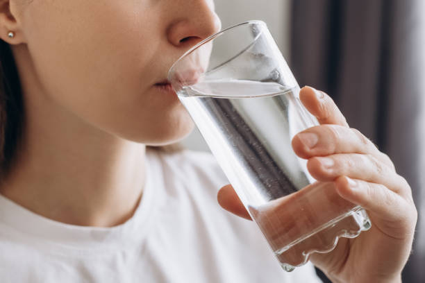 ¿Cuándo es mejor tomar agua?, ve los tres mejores momentos para hacerlo