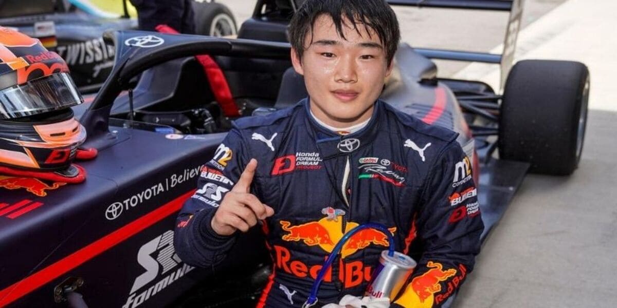 Yuki Tsunoda comienza a soñar con ser el nuevo Checo Pérez para Red Bull