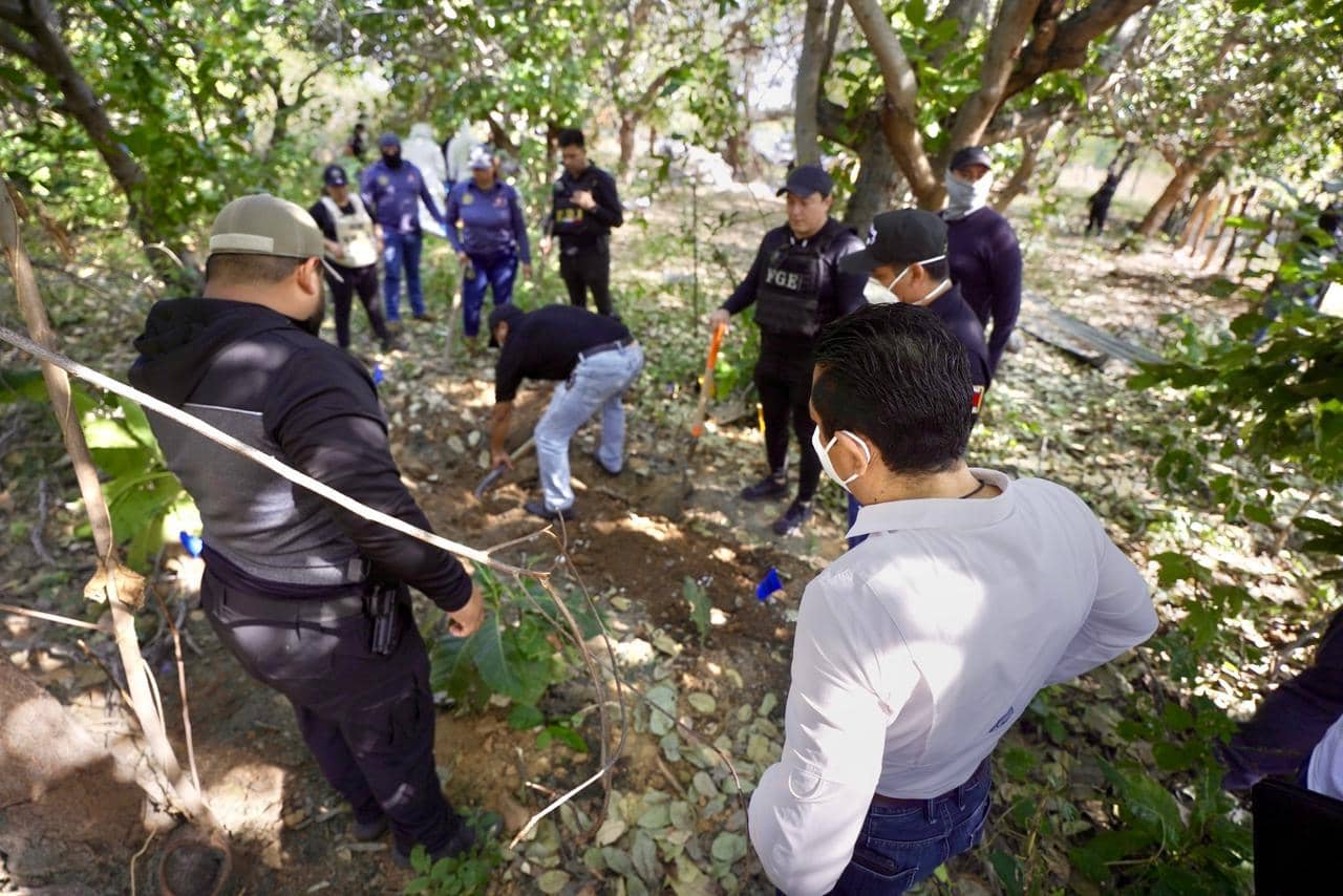 Encuentran 11 fosas clandestinas y los restos de 15 personas en operativo en La Concordia