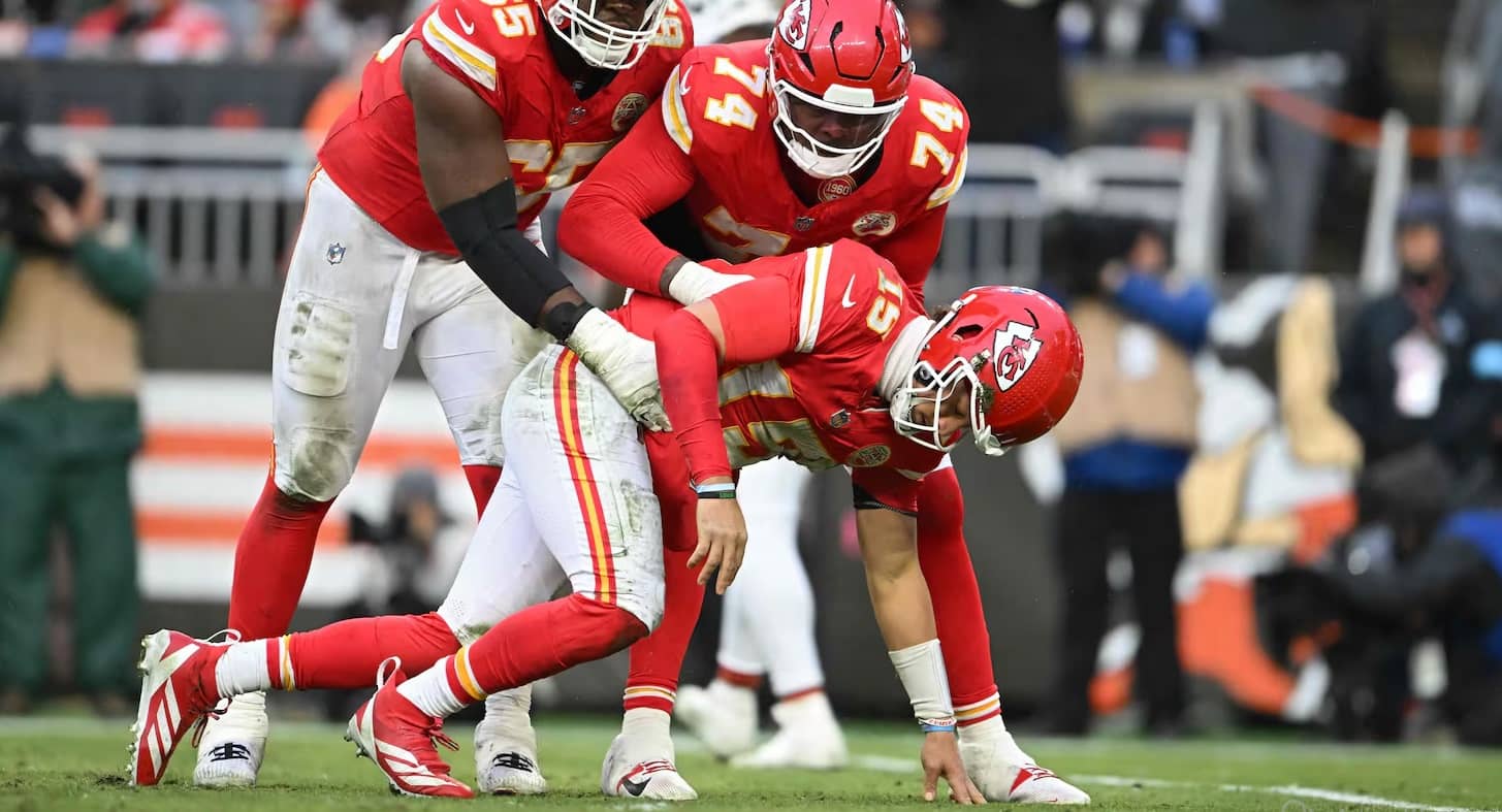 ¡Se encienden las alarmas! Patrick Mahomes se lesiona en el Kansas City Chiefs vs Cleveland Browns