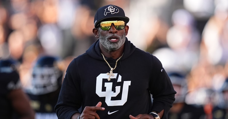 Deion Sanders ahora duda en aceptar ser entrenador de los Cowboys de Jerry Jones