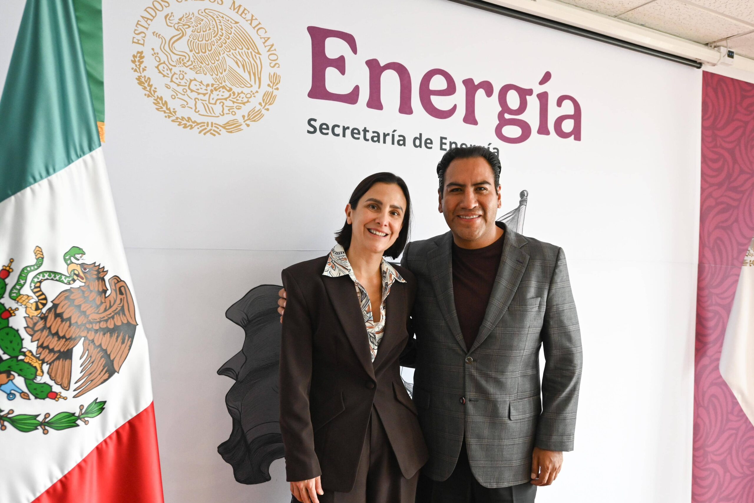 Eduardo Ramírez presenta a la secretaria de Energía proyecto para llevar gas natural al Polo de Desarrollo Industrial en Tapachula