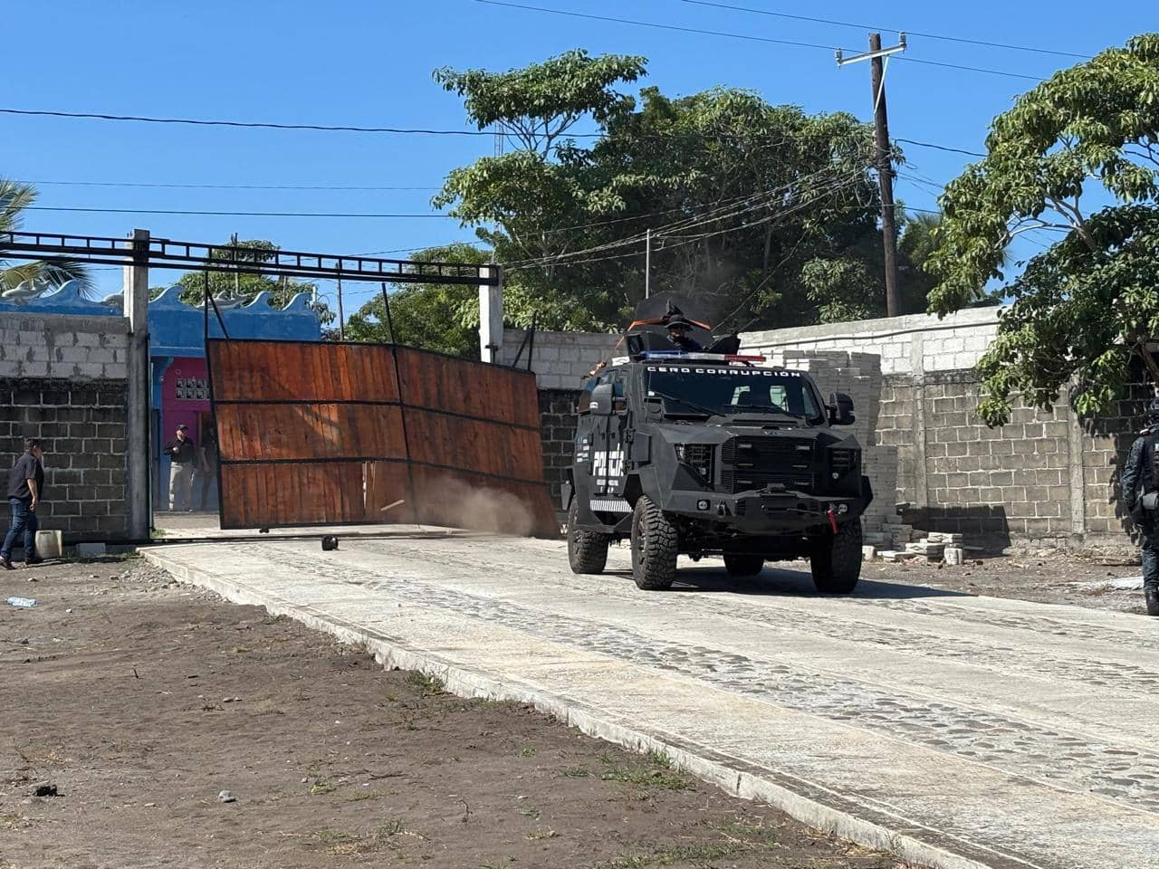 Aseguran dos propiedades en Mazatán, donde presuntamente se elaboraban drogas sintéticas