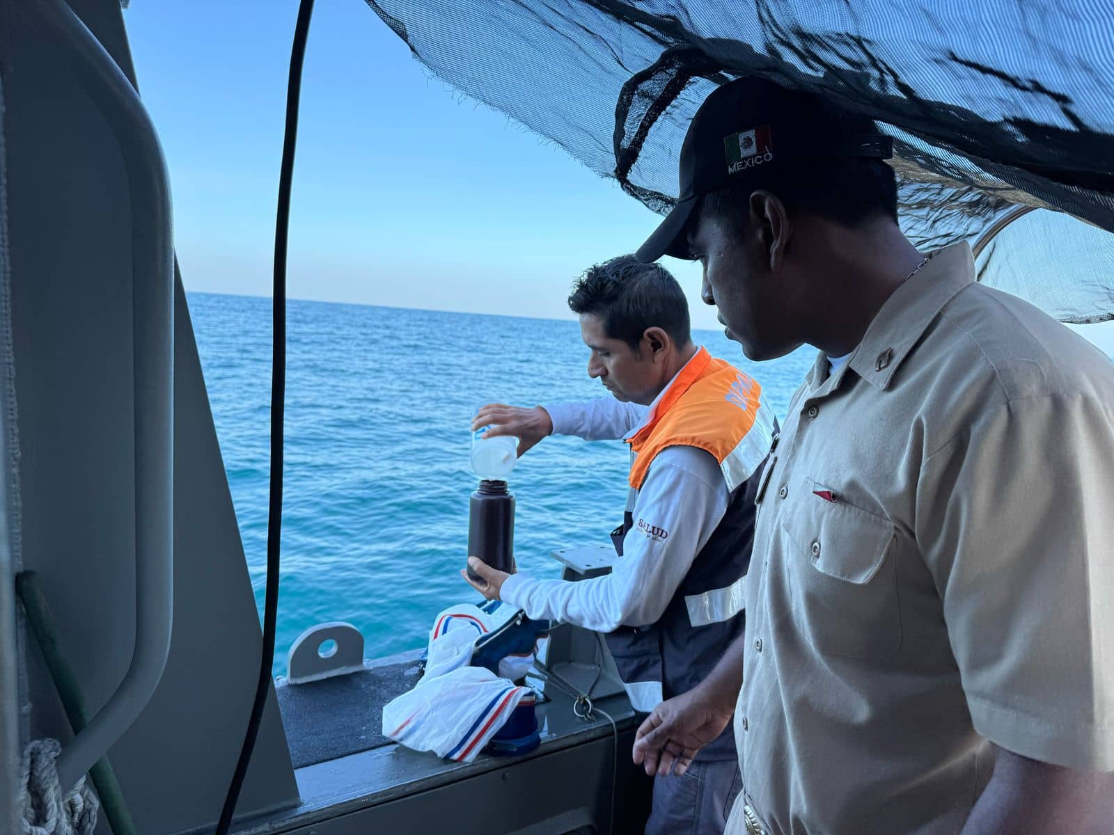 Secretaría de Salud establece veda sanitaria en Bahía de Paredón, por marea roja