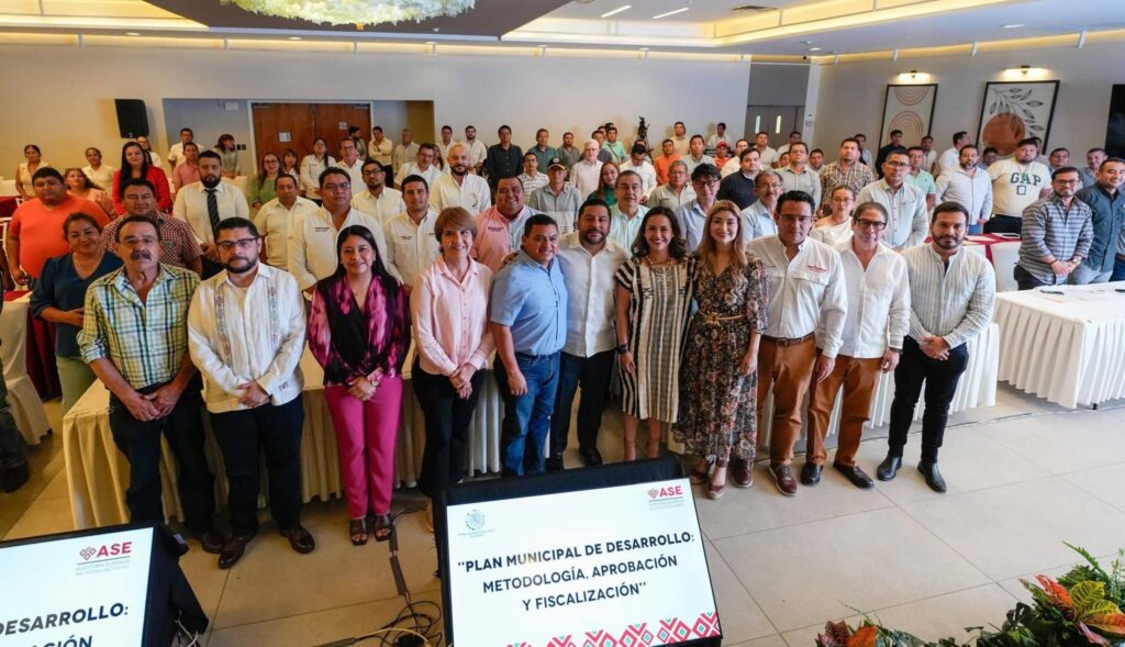 ASE Y MARCELA CASTILLO CAPACITACION A MUNICIPIOS 5 1