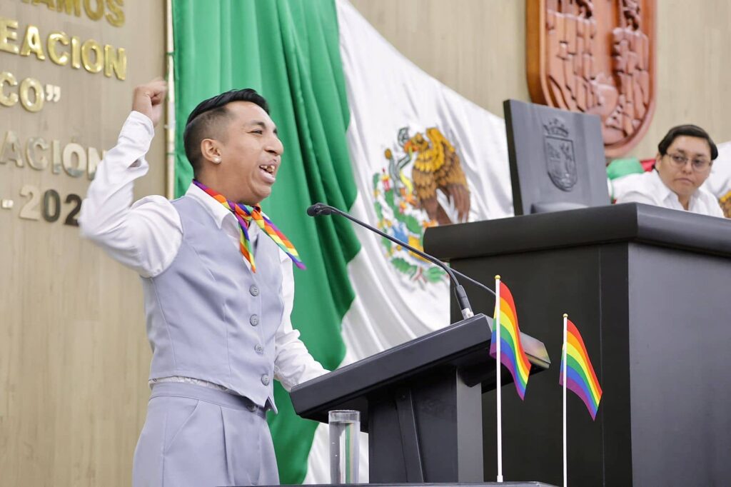 CE PRIMER PARLAMENTO LGBT 3 1
