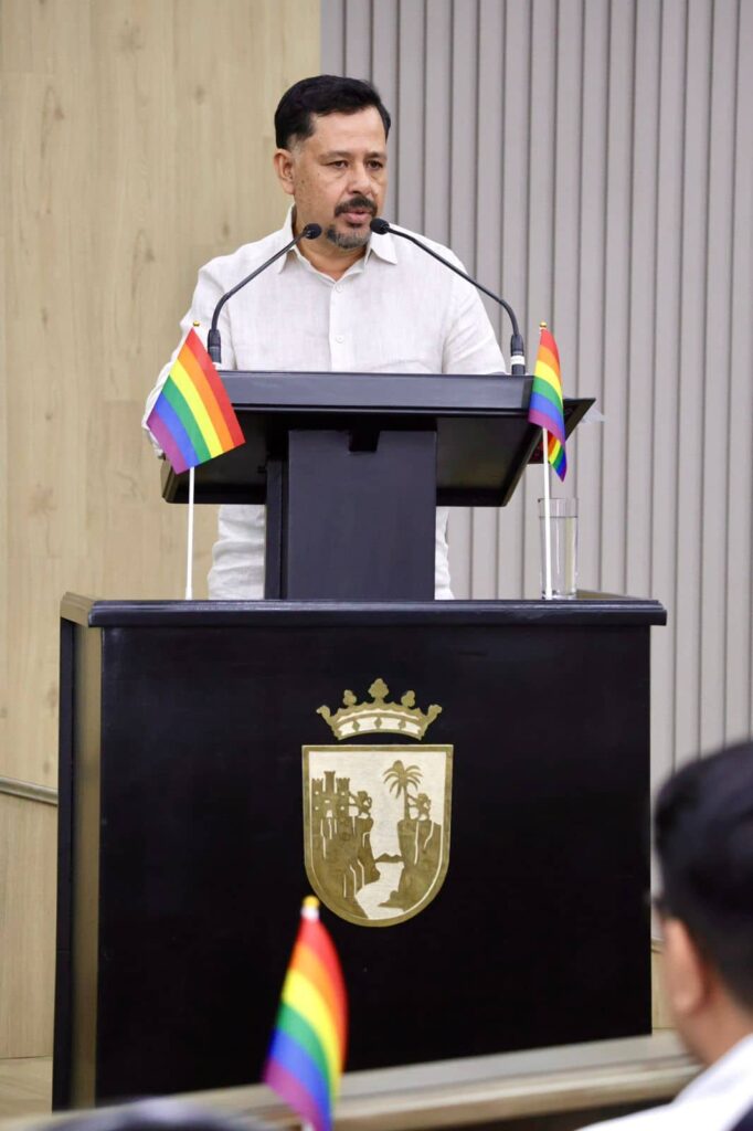 CE PRIMER PARLAMENTO LGBT 4 1