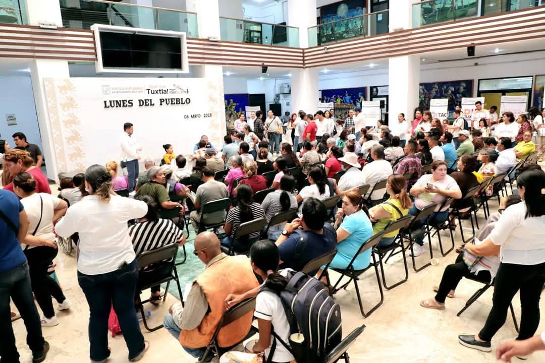 Angel Torres impulsa la democracia participativa con el programa "Lunes del Pueblo"