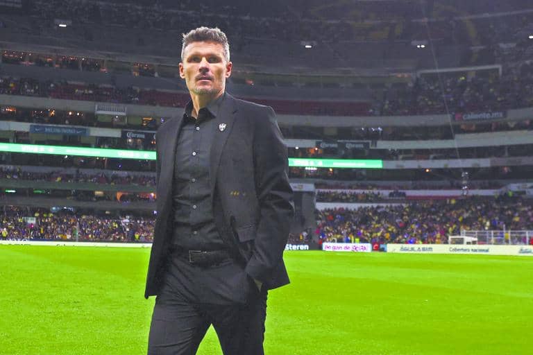 Tano Ortiz renuncia a Santos; Aleco Irarragorrri se queda sin DT