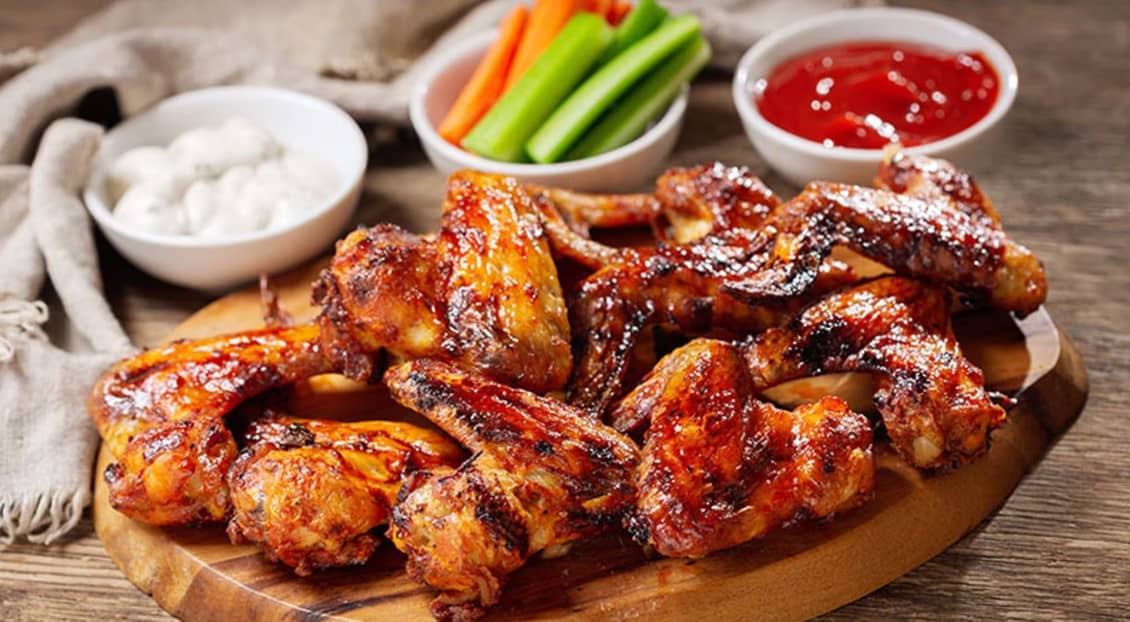 ¿Qué tan saludable es comer alitas de pollo? ¡Te va a asustar la respuesta!