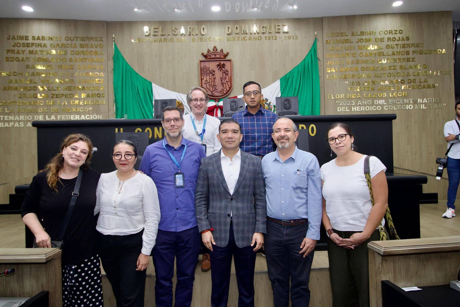 Aprueban reformas a Ley de Movilidad Humana e instituyen medalla al mérito “José Artemio López Aguilar”