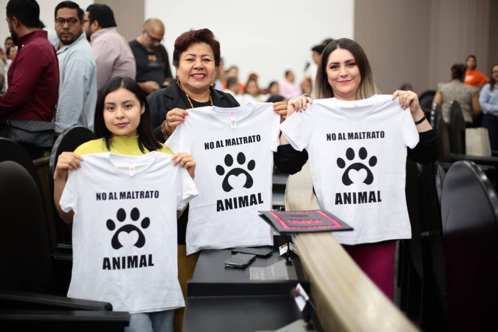 CONGRESO MALTRATO ANIMAL 5 ANOS 4 1