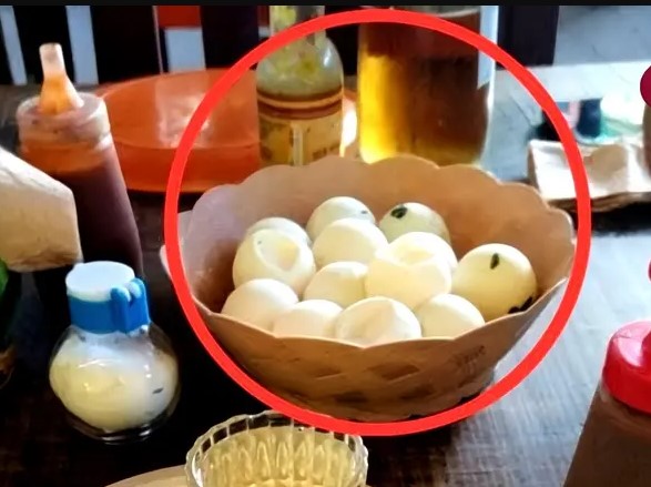 ¡Presume comer huevos de tortuga! Era funcionario de Medio Ambiente de Oaxaca