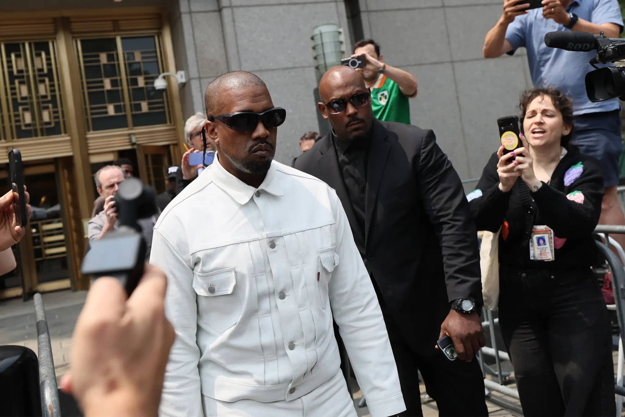 Kanye West aparece en juicio de 'Diddy' Combs en Nueva York