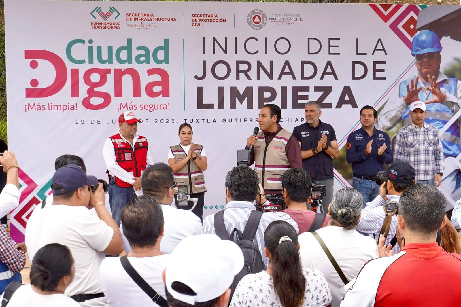 Por una “Ciudad Digna”, Eduardo Ramírez convoca a la ciudadanía a sumarse a la limpieza de Tuxtla