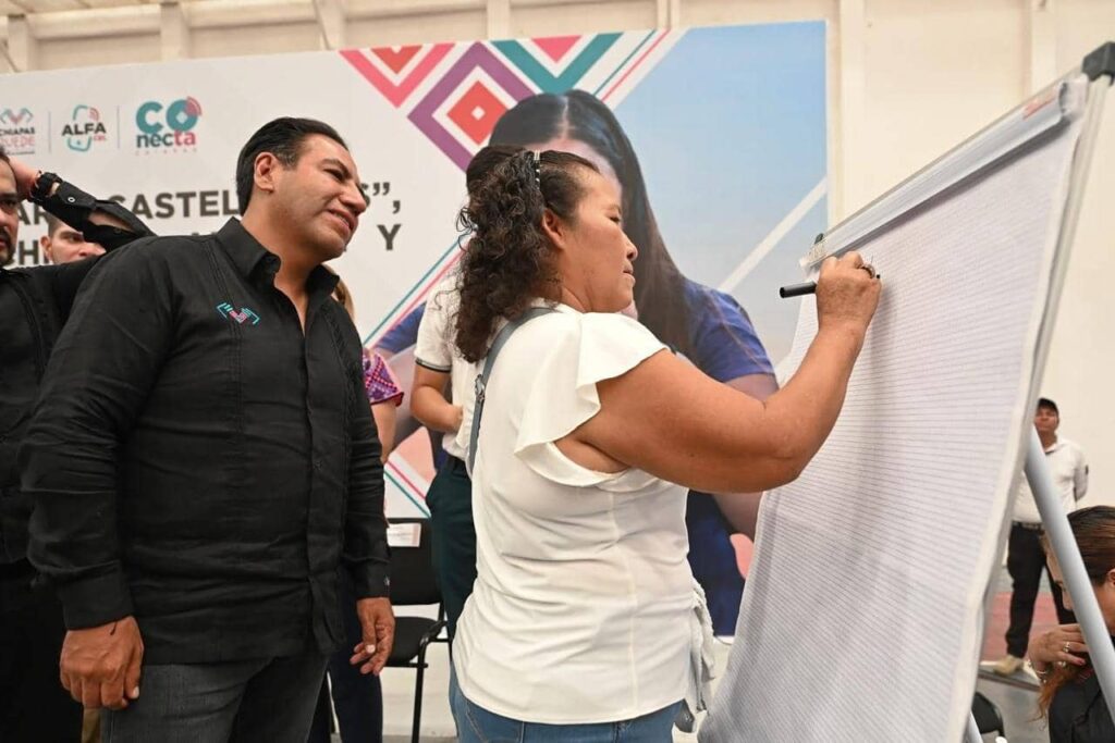 entrega de becas rosario castellanos 3 1