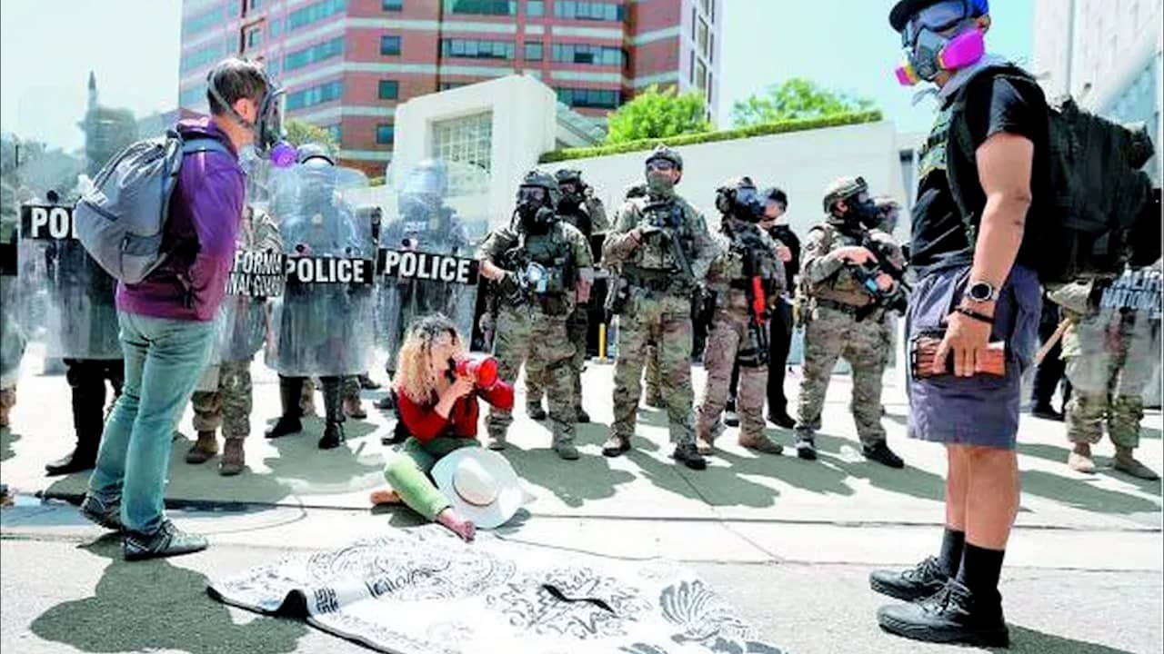 Levantan toque de queda en Los Ángeles tras protestas