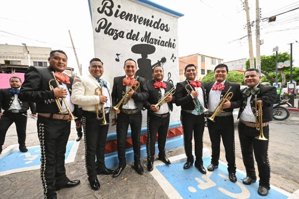 que viva el mariachi era 4 1