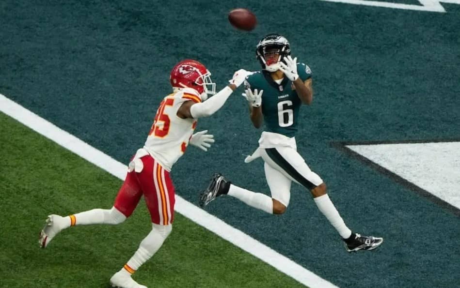 NFL multa a un centenar de jugadores por vender a sobreprecio sus entradas para el Super Bowl