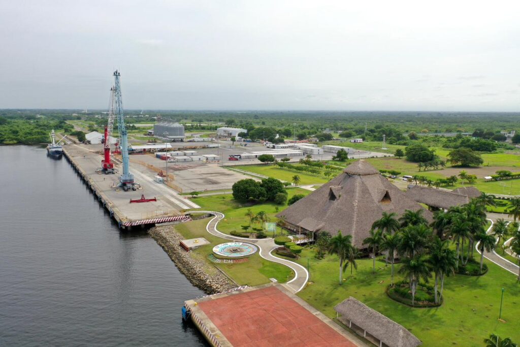 ERA POLOS DE DESARROLLO 2