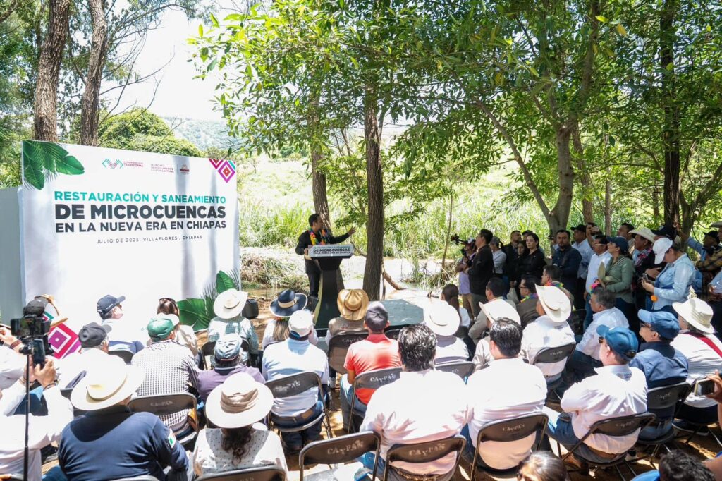 En Villaflores, Eduardo Ramírez impulsa restauración y saneamiento de microcuencas