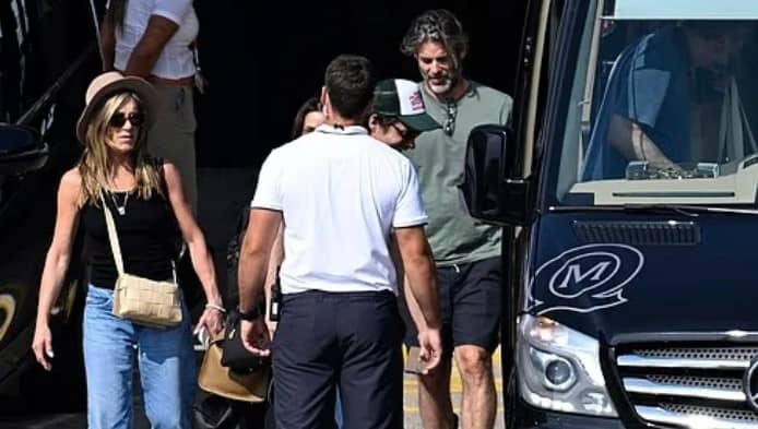 Jim Curtis, el experto en hipnosis con el que relacionan a Jennifer Aniston tras sus vacaciones en Mallorca