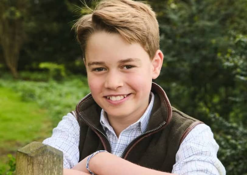 El príncipe George cumple 12 años y rompe la 'tradición real' con nuevo posado