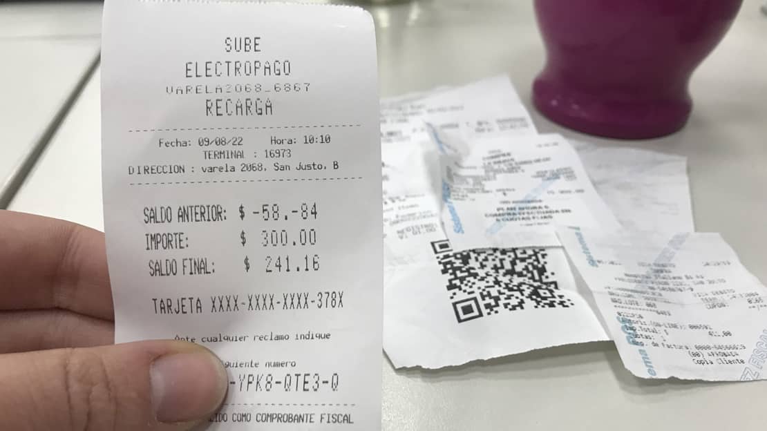 Hasta hace poco, la mayoría de los recibos de papel de Estados Unidos contenían BPA, un conocido disruptor hormonal, y la exposición cutánea se ha relacionado con problemas de fertilidad, resistencia a la insulina y otros.