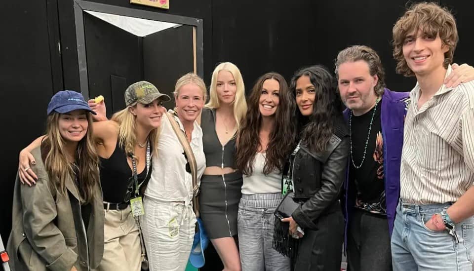 Por qué Salma Hayek no asistió a la boda de Jeff Bezos y Lauren Sánchez mientras su esposo multimillonario asistió solo