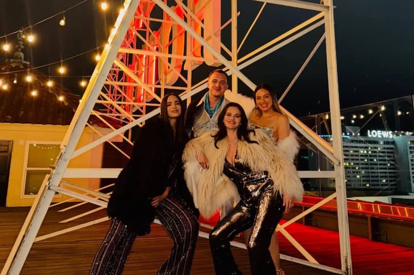 SELENA GOMEZ FIESTA 33 1