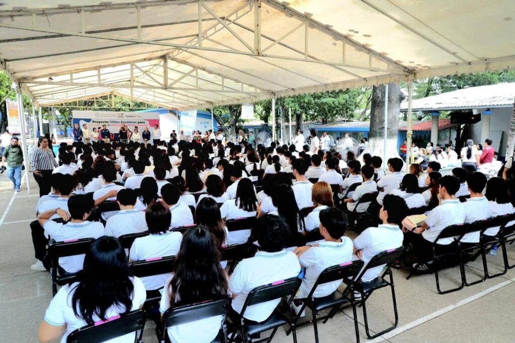 ANGEL TORRES TUX UTILES 1 1 1