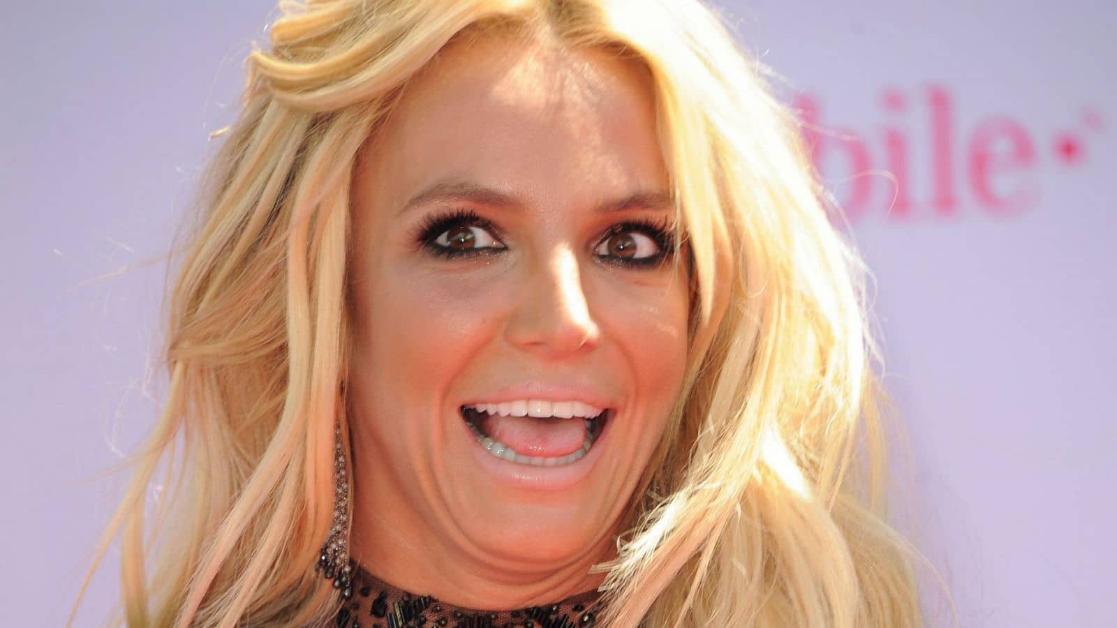 Britney Spears genera preocupación con un video impactante desde una casa desordenada