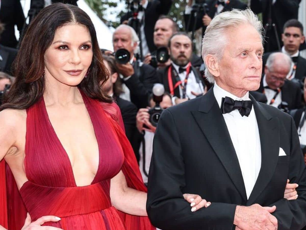 ¿Catherine Zeta-Jones (55) y Michael Douglas (80) se divorcian? Ella quiere retomar su carrera y él ‘no la deja’