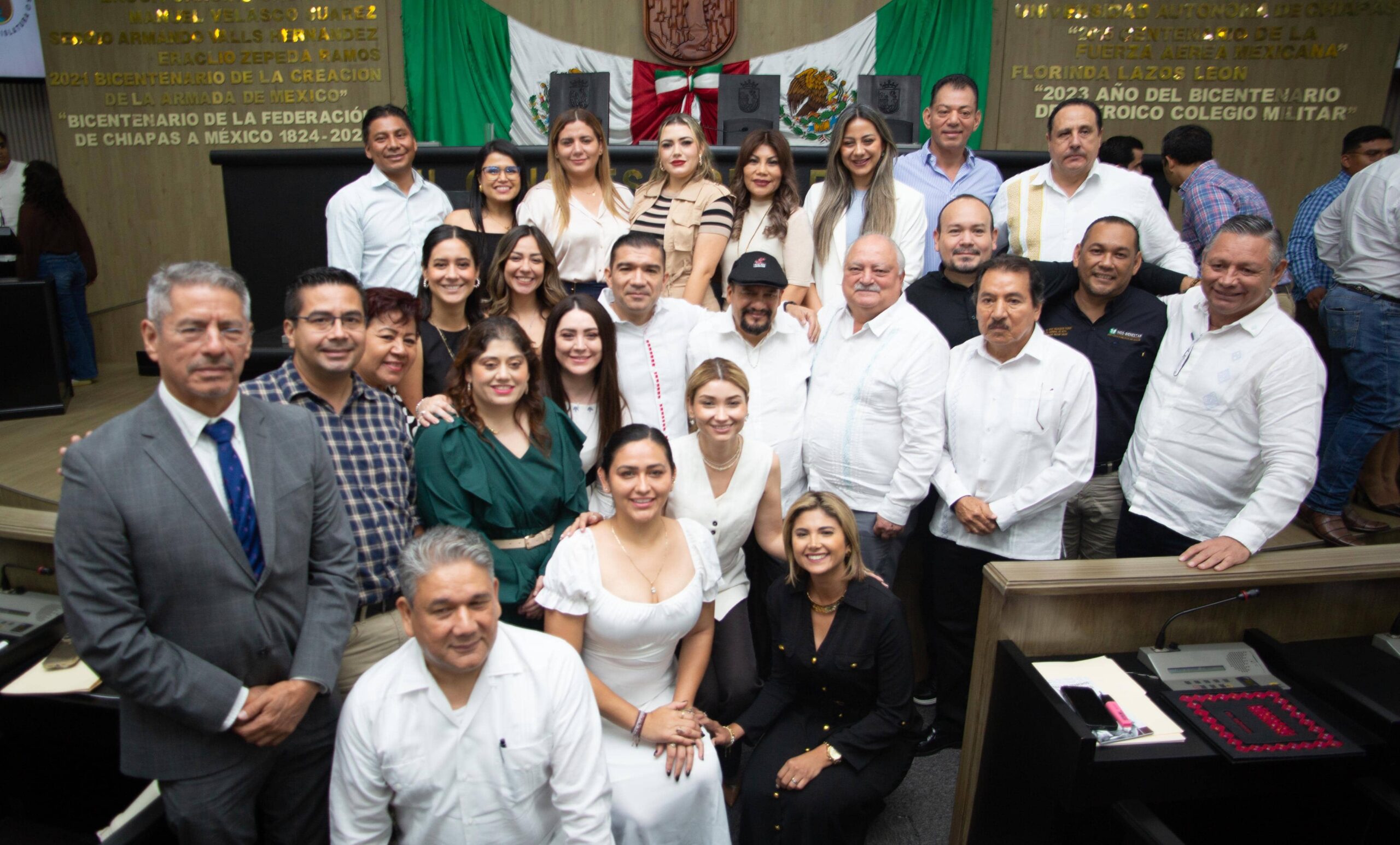 Aprueba Congreso iniciativa que prohíbe venta de bebidas y alimentos de alto contenido calórico en dependencias