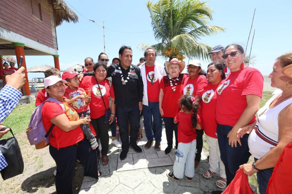 EL BALLENATO ERA ACAPETAHUA1 1