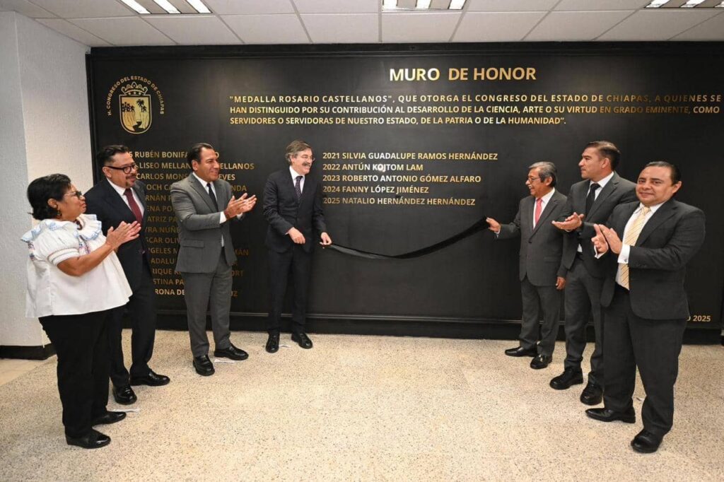 ERA MEDALLA ROSARIO CASTELLANOS 2 1