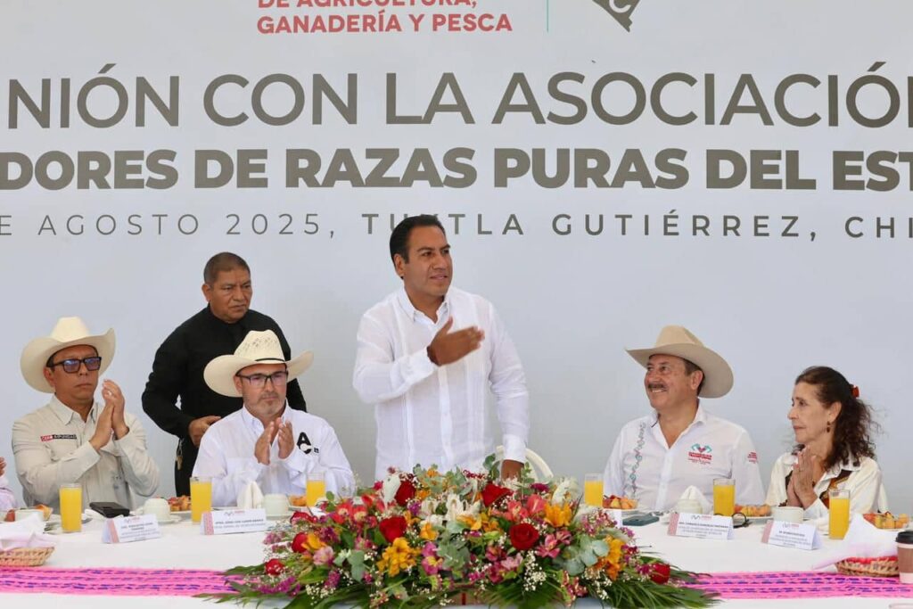 Reafirma Eduardo Ramírez compromiso con el desarrollo del sector ganadero de Chiapas 6 ERA SECTOR GANADERO6 1